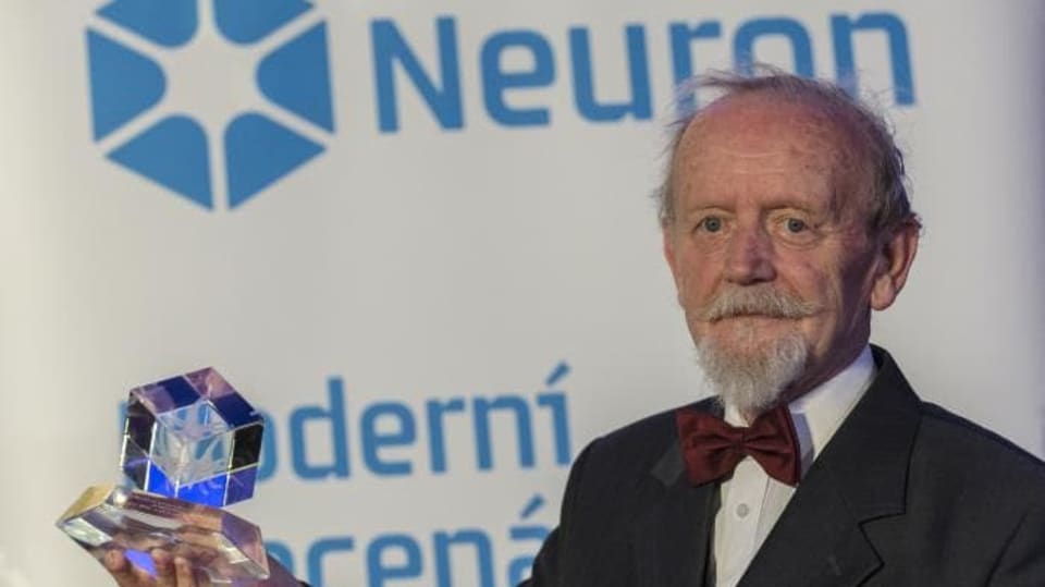 Neuron 2015